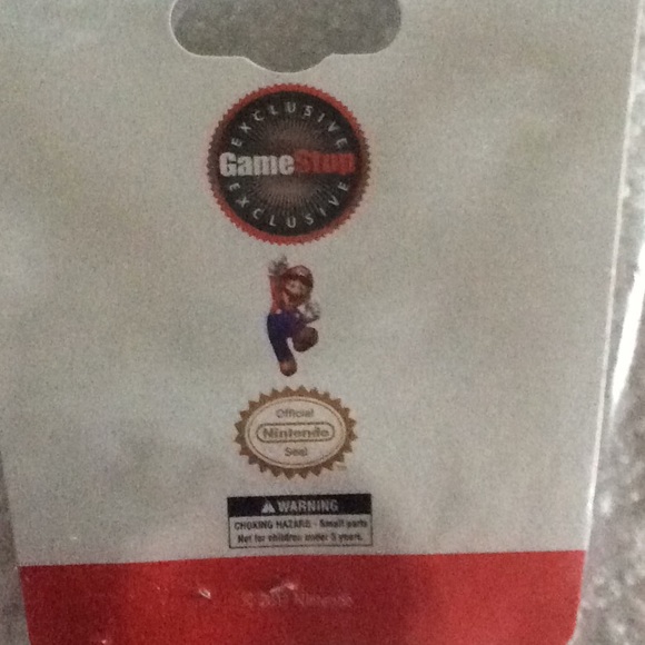 2011 Super Mario 3D Land Exclus. Gamestop keyring - Picture 3 of 4